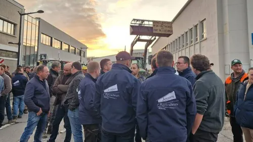 Boulogne-sur-Mer : les agriculteurs mobilisés pour dénoncer les...