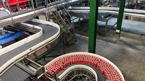 Coca-Cola annonce investir dans une nouvelle ligne de production à...