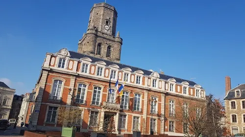 Emotion et recueillement lundi soir pour les élus boulonnais