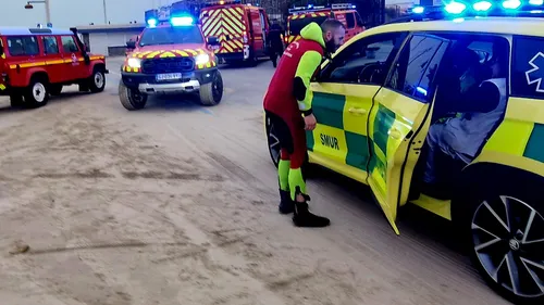 Plusieurs corps retrouvés au petit matin sur la plage de...