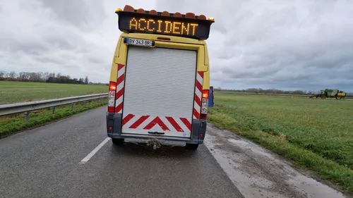 Saint-Inglevert : une voiture fait un tonneau sur l'A16