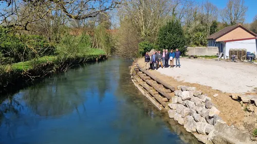 Audomarois : La berge d'Esquerdes restaurée après les inondations