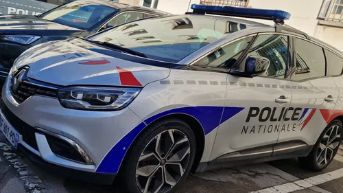 Deux hommes interpellés à Dunkerque : une trentaine de personnes...
