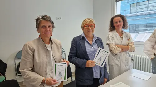 Le carnet de naissance voit le jour à la maternité de Calais 