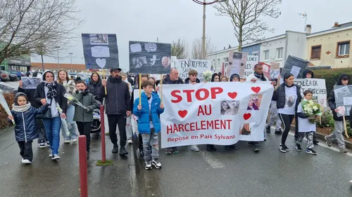 Calais : une centaine de personnes réunies pour Sylvana Dufossé