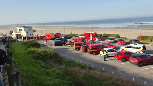 Plusieurs corps retrouvés au petit matin sur la plage de...