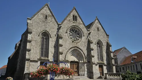 L’Église Saint-Sauveur de Desvres sélectionnée par le Loto du...