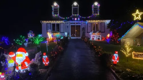 Audomarois : top départ des illuminations à la maison du père Noël...