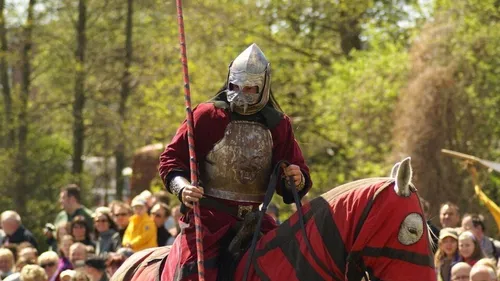 Watten: des chevaliers et personnages mythiques ont envahit le site...