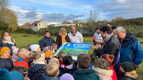 Arques : les enfants nés en 2017 ont tous planté un arbre