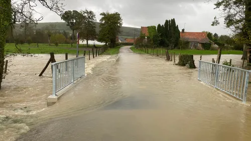 Les pluies abondantes provoquent des inondations. Point de...