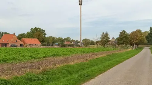 SFR de retour à Esquelbecq pour installer une nouvelle antenne 5G