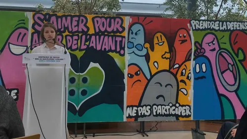 "En parler, c'est déjà agir" : Grande-Synthe se mobilise contre le...