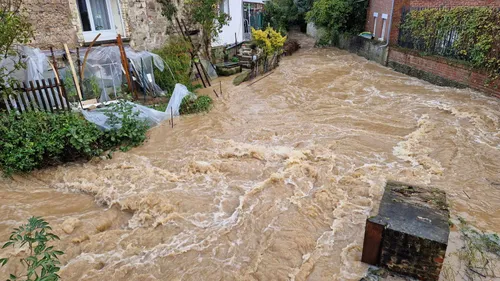 DIRECT : Crues, inondations, conditions de circulation, suivez la...