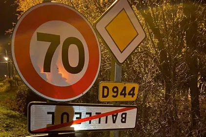 Flandres : "On marche sur la tête", les actions des agriculteurs se...