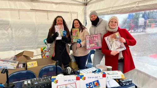 Opération "un jouet pour Noël" : toute l'équipe de Delta FM vous...