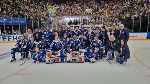 Hockey-sur-glace : Bravo Dunkerque. Merci Dunkerque. Les Corsaires...