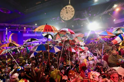 Le frisson des 12 coups de minuit : 10 000 masquelours attendus au...