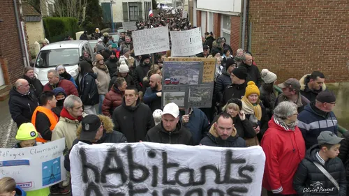 Blendecques : La manifestation du collectif "Aa - plus jamais ça"...