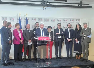 La proposition de loi de Bertrand Petit reste à l'ordre du jour de...