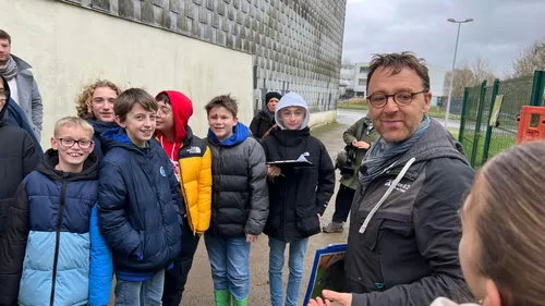 Les élèves de 5 ème du collège de Thérouanne responsables de la...