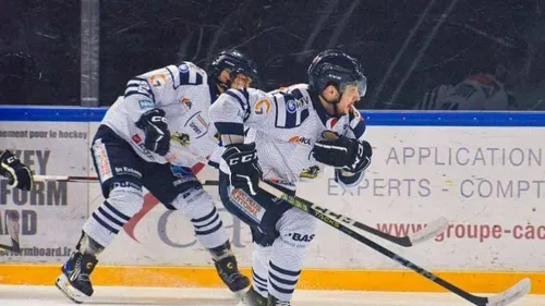 Hockey-sur-glace : Il faudra en passer par une belle entre...