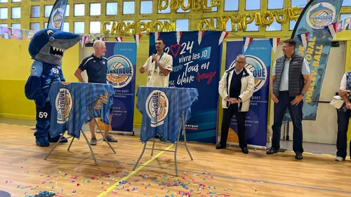 Barthélémy Chinenyeze de retour à Dunkerque avec sa médaille de...