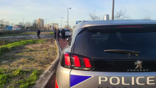 Calais : un corps à l'eau récupéré en face du lycée Léonard de Vinci