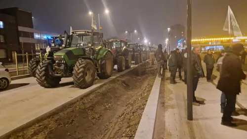 Mobilisation des agriculteurs ce soir à l'occasion du Conseil...