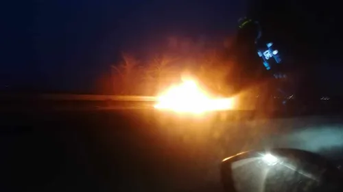 Gros bouchons sur l'A16 à cause d'une voiture en feu au niveau de...