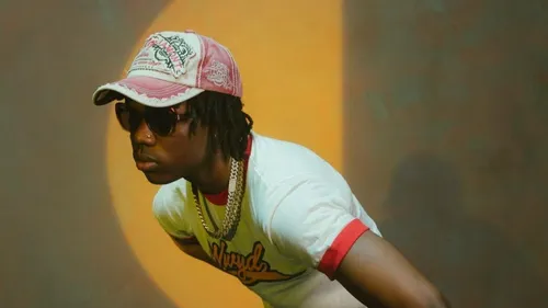 « Oh No » : Rema revient avec un tube dansant !