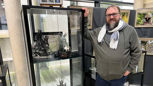 Plongée en Terre du Milieu : une exposition dédiée au Seigneur des...