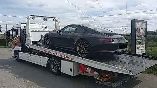 Renescure : un conducteur de Porsche intercepté à 159 km/h au lieu...