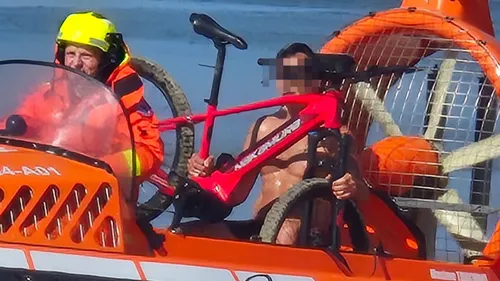 Un cycliste encerclé par la mer, sauvé par les sauveteurs de Berck