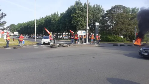 Dunkerquois : Les salariés d'ArcelorMittal bloquent l'entrée du...