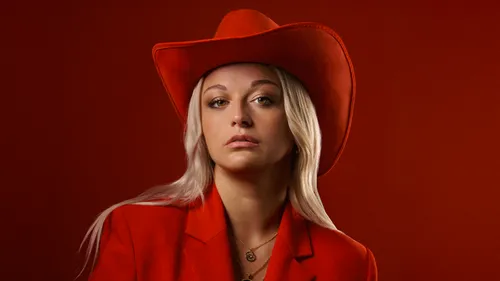 “Cow-Girl moderne" : Eloïz dévoile son nouveau single