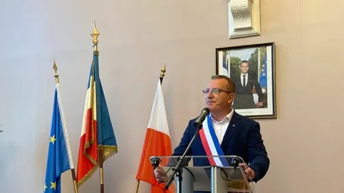 Pourquoi le maire de Leffrinckoucke part-il rendre hommage en...