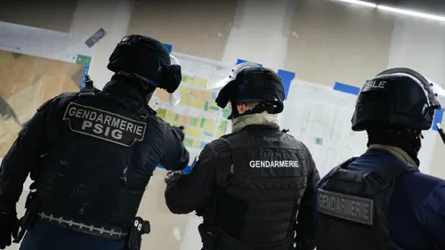 Merville : les gendarmes ont sauvé la vie d'un adolescent qui...