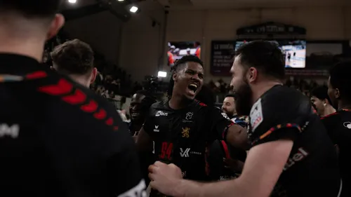 Dunkerque qui sort de la zone rouge, Hazebrouck qui va bien... Les...