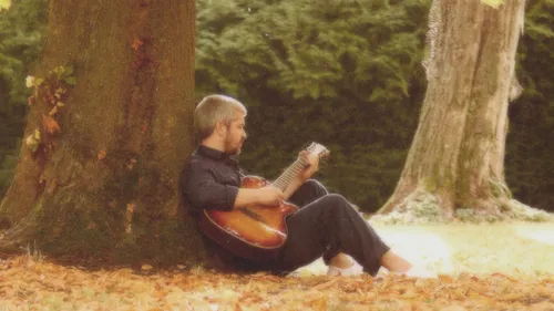 “On s’trouvera un endroit” : Grégoire dévoile une folk solaire 