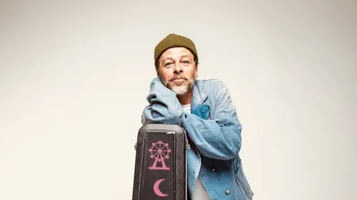 Christophe Maé revient avec « Y’a que de l’amour chez toi »