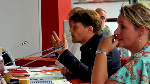 Coudekerque-Branche : le maire David Bailleul attaque un de ses...