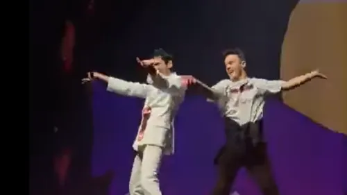 Mika réalise le rêve d'un fan lors de son concert au Zénith de Lille