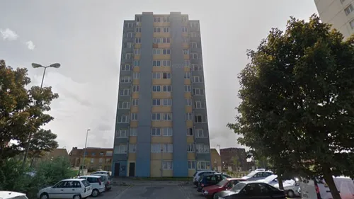 Calais : une prise qui chauffe déclenche un feu en haut d'un immeuble