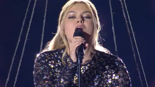 Louane à l’Eurovision 2025 : elle chantera « maman » et retire son...