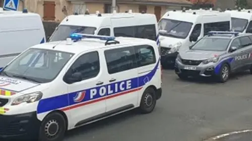 Un homme accusé de viol, enlèvement, séquestration et usurpation...