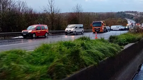 Le ministre de l’Intérieur Laurent Nuñez rend hommage au pompier...
