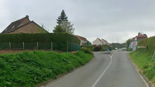 Deux blessés dans un accident à Wisques, un homme a dû être...
