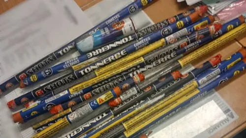 Calais : deux interpellations après des tirs de mortiers d'artifice...