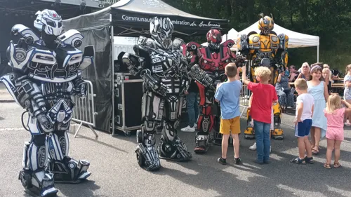 Un camp américain, Mario Kart et des concerts :...